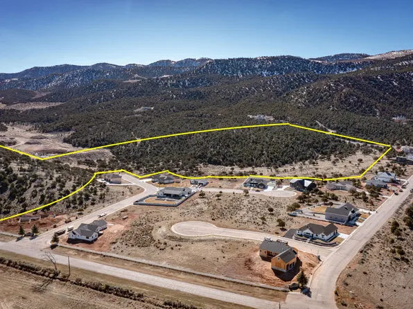 S Heritage Hills Dr, Parowan, UT 84761