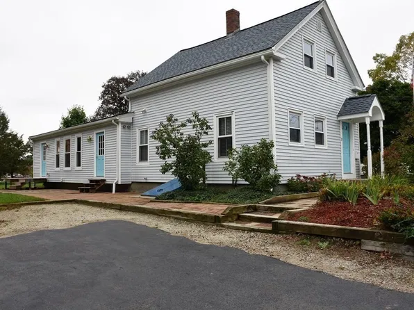 3 Elm St, Oxford, MA 01540