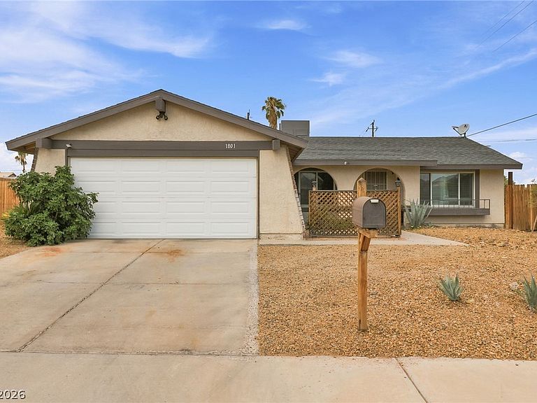 1801 Golden Shadow Dr, Henderson, NV