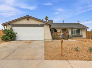 1801 Golden Shadow Dr, Henderson, NV 89002