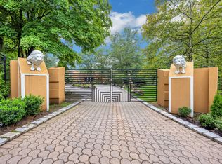 16 Schaffer Rd, Alpine, NJ 07620