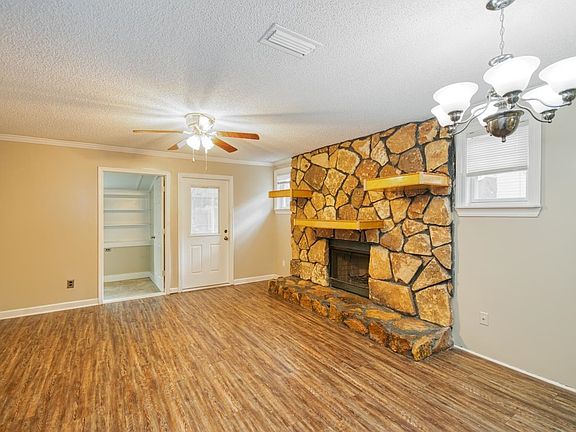 4th image of 1609 Misty Garden Way