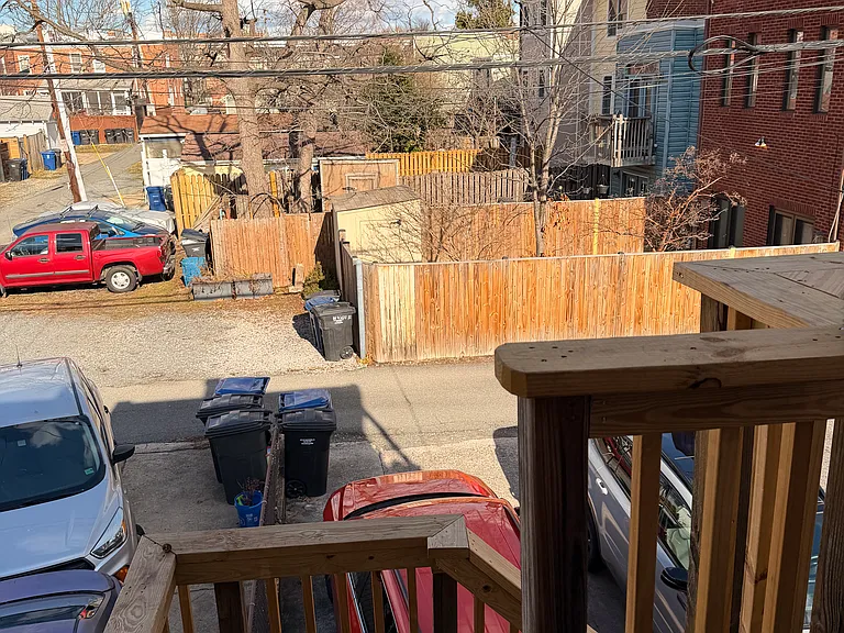 1 Parking space included.