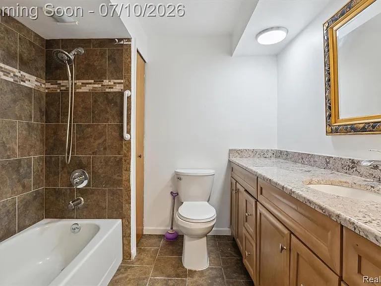 500 Trombley Dr — Photo 19
