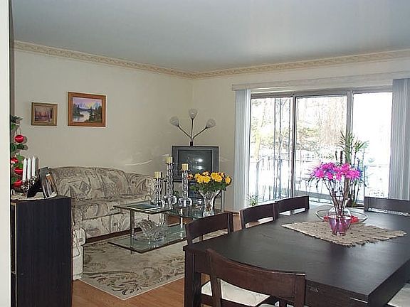 4th image of 191 Hillcrest Ter APT 1D