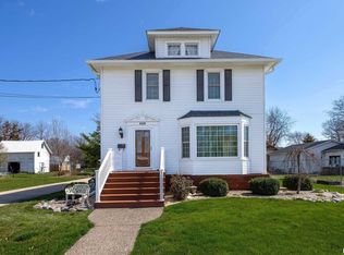 522 S Oakwood Ave, Geneseo, IL 61254