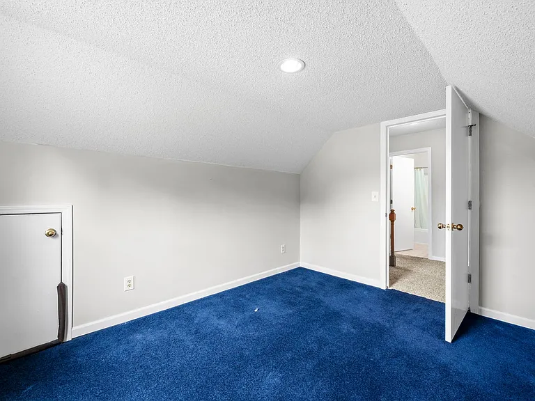 409 Kelsey Dr — Photo 21