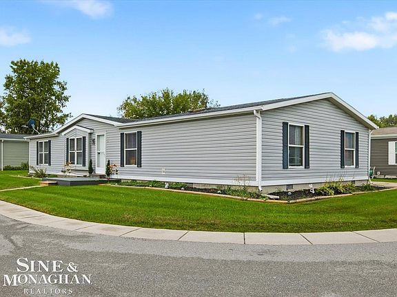 2nd image of 3211 Keewahdin Rd Lot 9