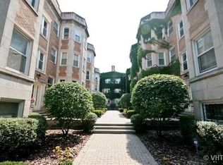 867 W Cornelia Ave, Chicago, IL 60657