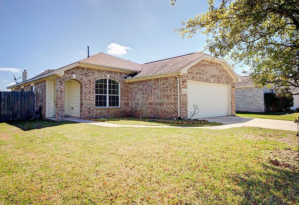 1st image of 7015 Sun Creek Dr