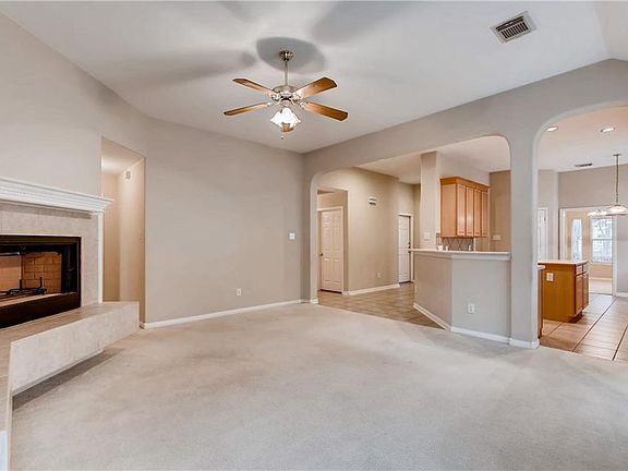 5th image of 2111 Woodston Dr