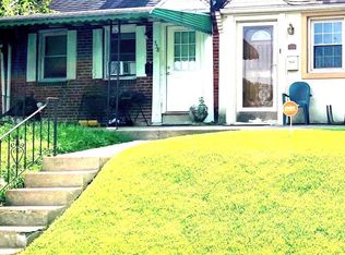 558 S 69th St, Upper Darby, PA 19082