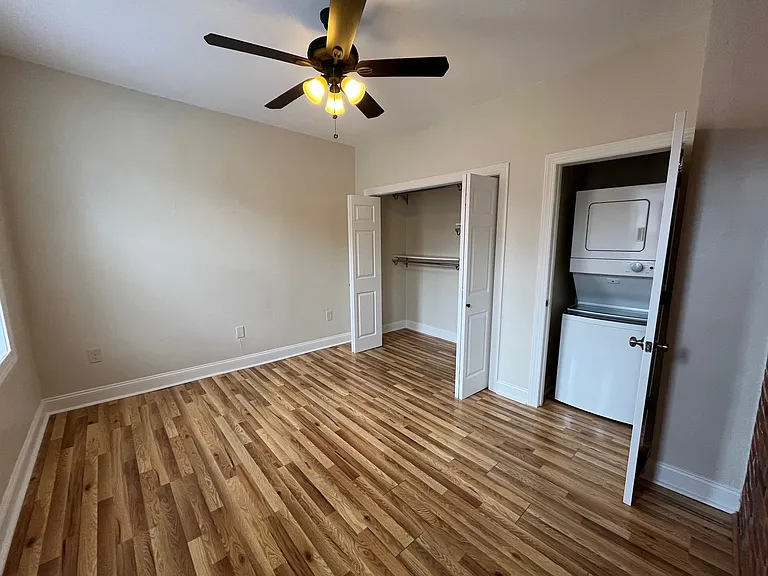 100 S 22nd St #13 — Photo 17