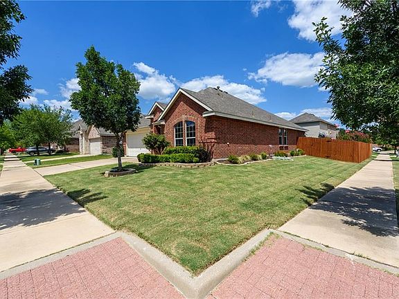 3rd image of 4733 Dogwood Dr