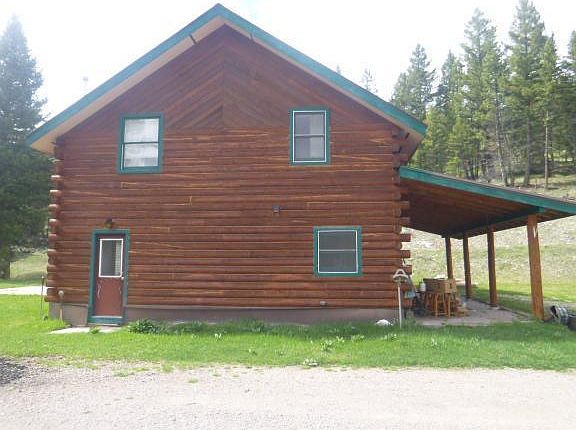 extra garage and guest quarters