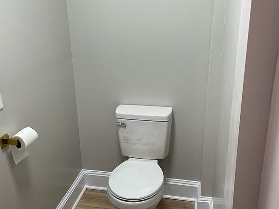 4th image of 1368 Buena Vista Blvd SE #C