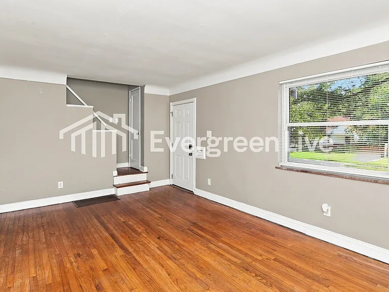 5194 Willnet Dr — Photo 2