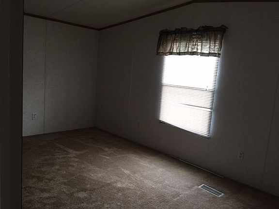 5th image of 2971 Indian Springs Dr