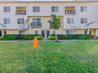 9856 W Park Village Dr, Tampa, FL 33626