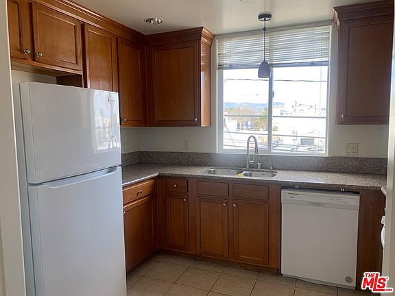 3rd image of 1412 S Sherbourne Dr Unit 301
