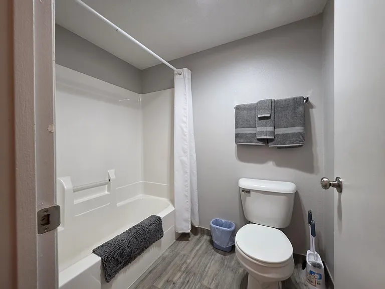 590 Spruce St — Photo 27