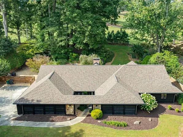 1185 Oakhaven Dr, Roswell, GA 30075