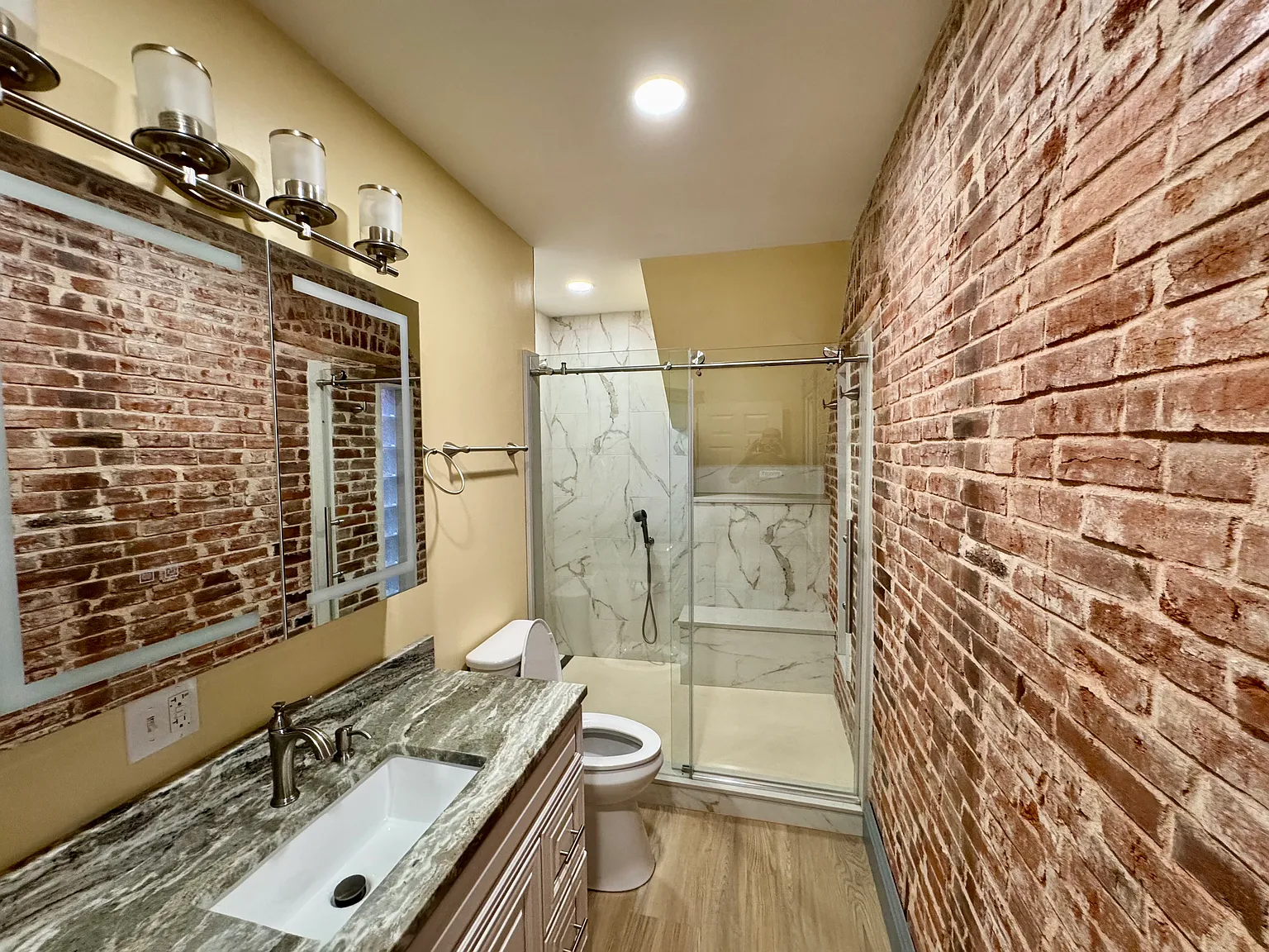 3 bed, 1400 sqft, $1,650 — Photo 3