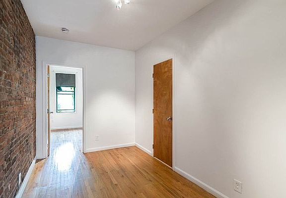 5th image of 829 9th Ave #10