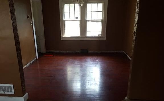 5th image of 6515 E 42nd St