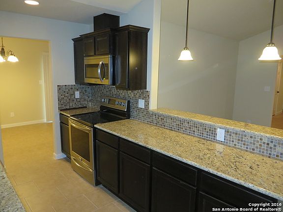 5th image of 4247 Treegarden St