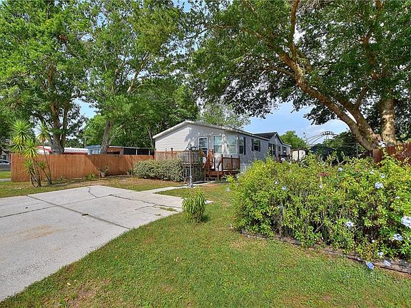 3rd image of 17 Forest Dr