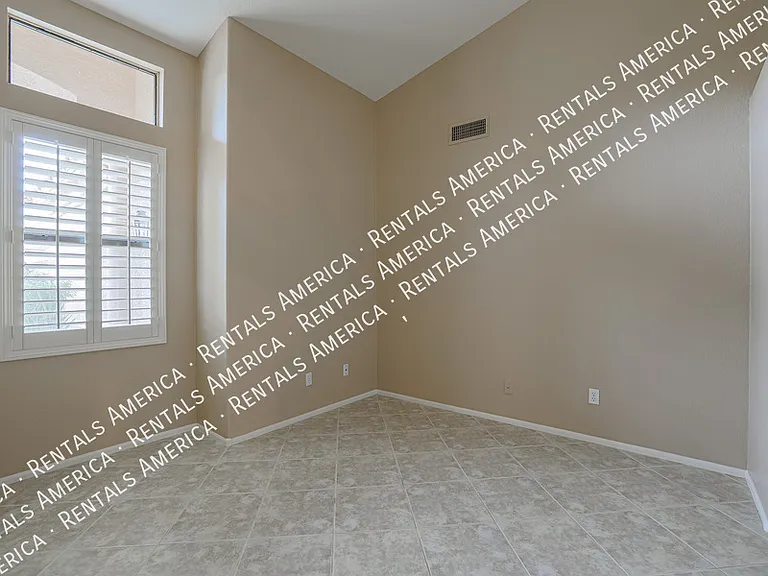 263 E Ashurst Dr — Photo 9