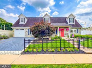 64 Long Loop Rd, Levittown, PA 19056
