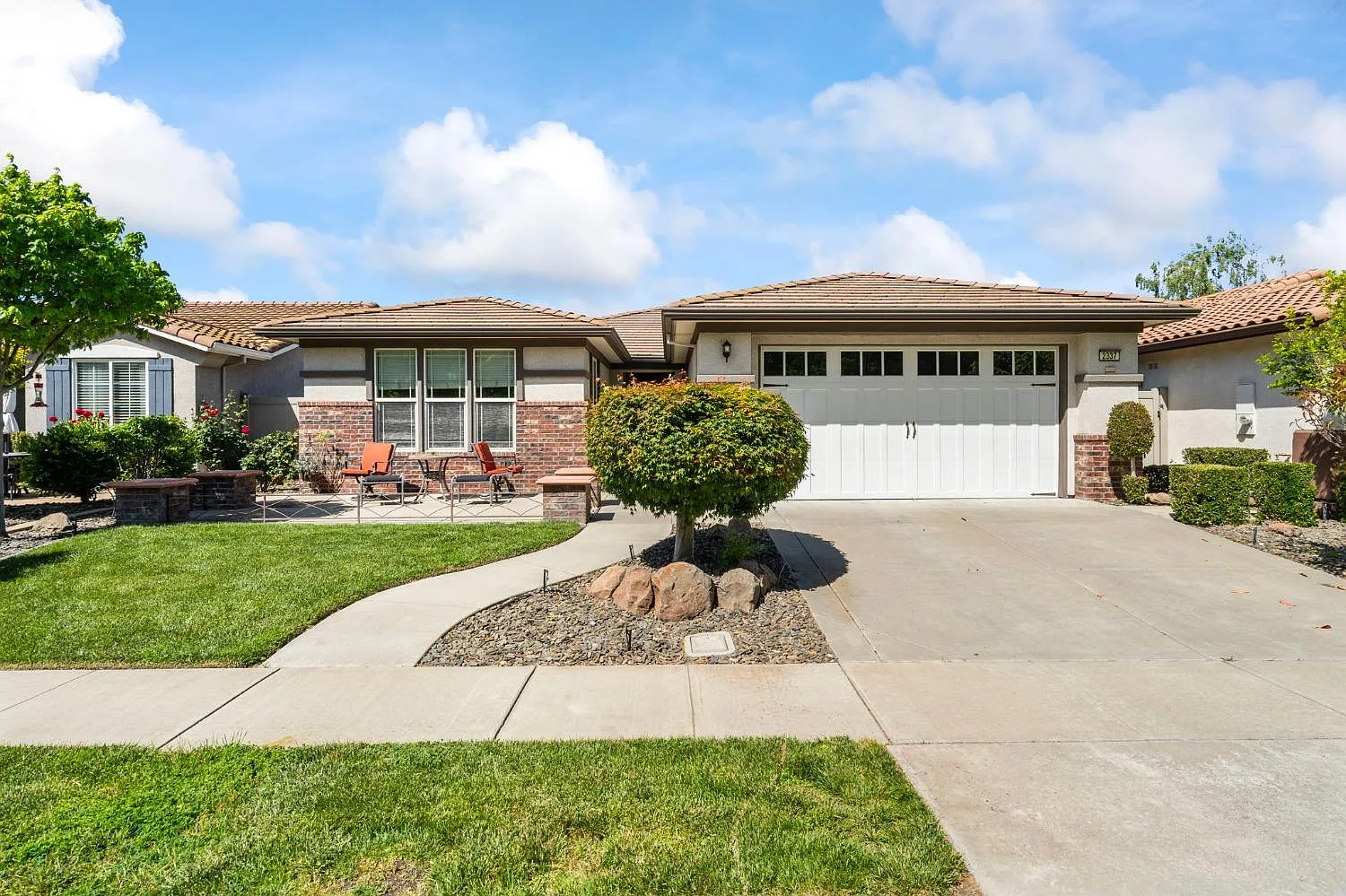 2337 Ashbrooke Ln photo 1