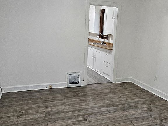 5th image of 1020 E Indianola Ave