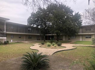327 E Locust St APT 101, San Antonio, TX 78212