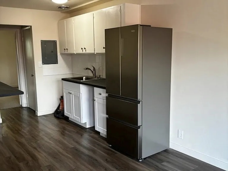 224 Bellevue Ave E #10 — Photo 3