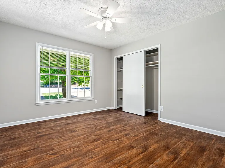 307 Lancaster Ave — Photo 14