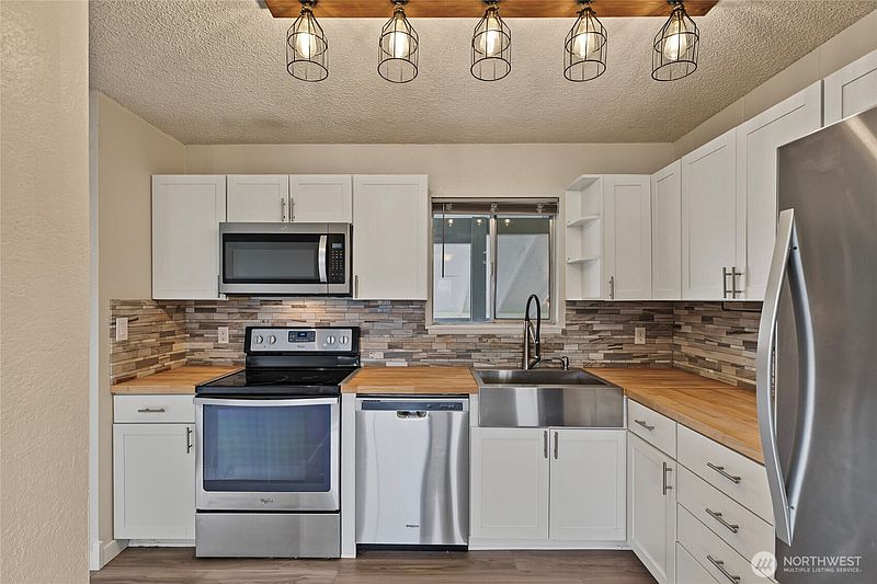 4th image of 107 Schafer St #9B