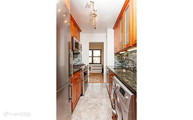 Rented by Douglas Elliman | media 9