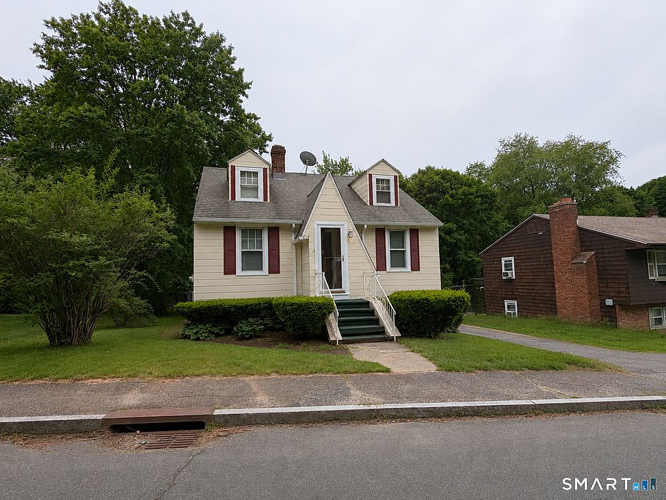 1st image of 449 Oakville Avenue