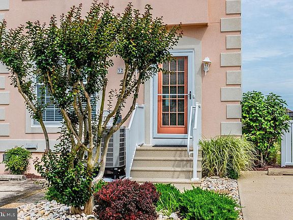 4th image of 13487 Bella Vista Ln #32F5