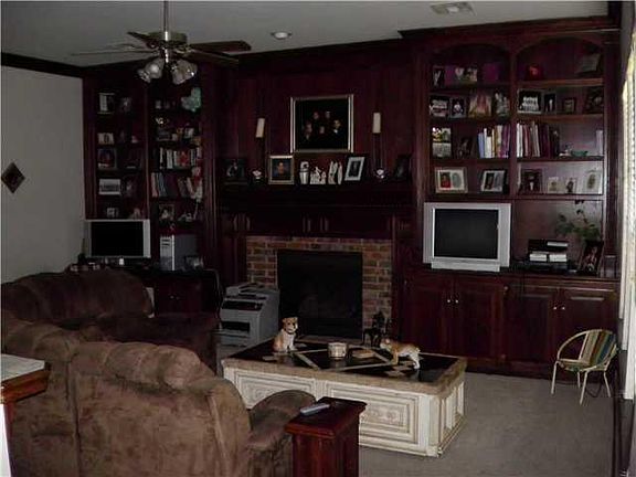 4th image of 2624 S Ashebriar Ln