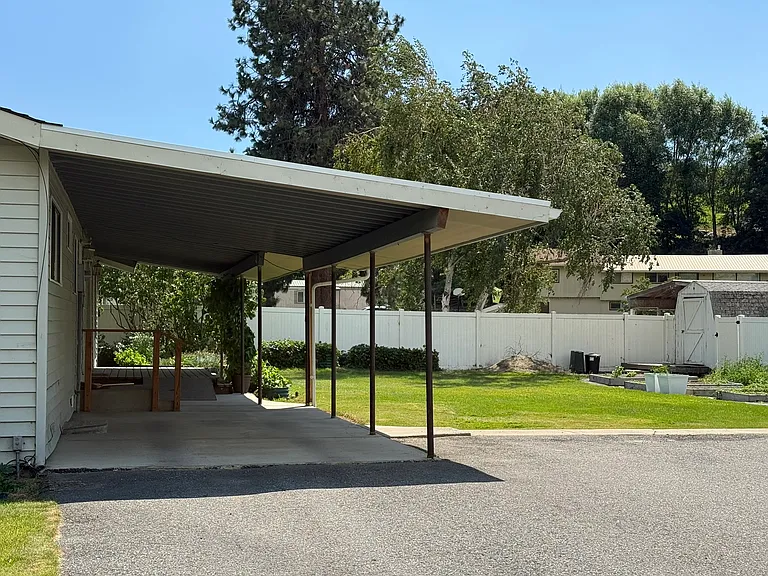 22 Dietrich Rd — Photo 4