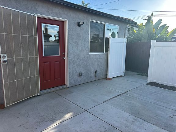 3rd image of 1713 Thomas Ave