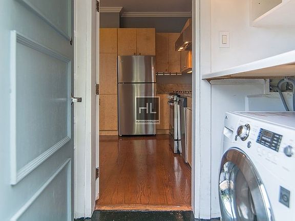 3rd image of 3604 36th Ave #2