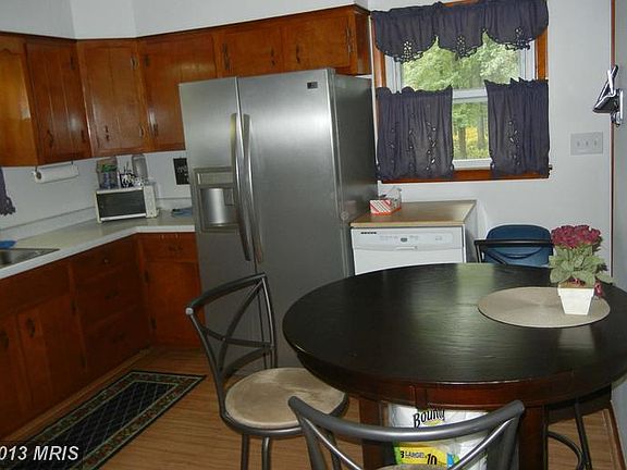 5th image of 2480 Thompson Dr