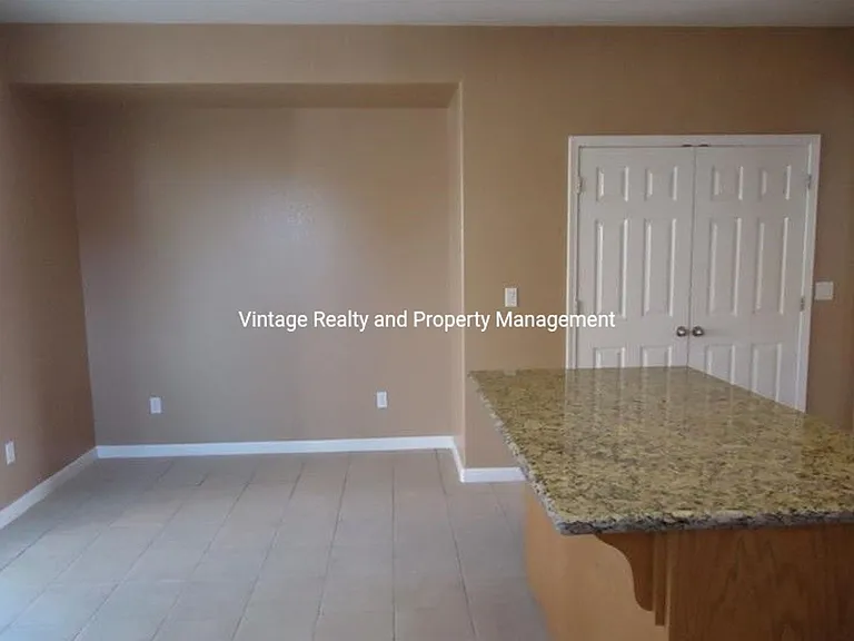 1473 Swallow Tail Ln — Photo 6