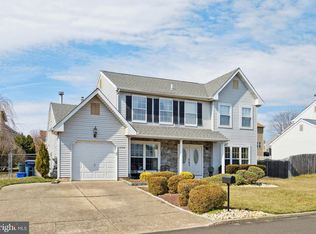 2358 New Market Sq S, Bensalem, PA 19020