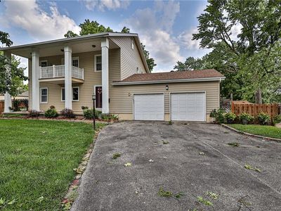 8920 E 59th St, Raytown, MO, 64133